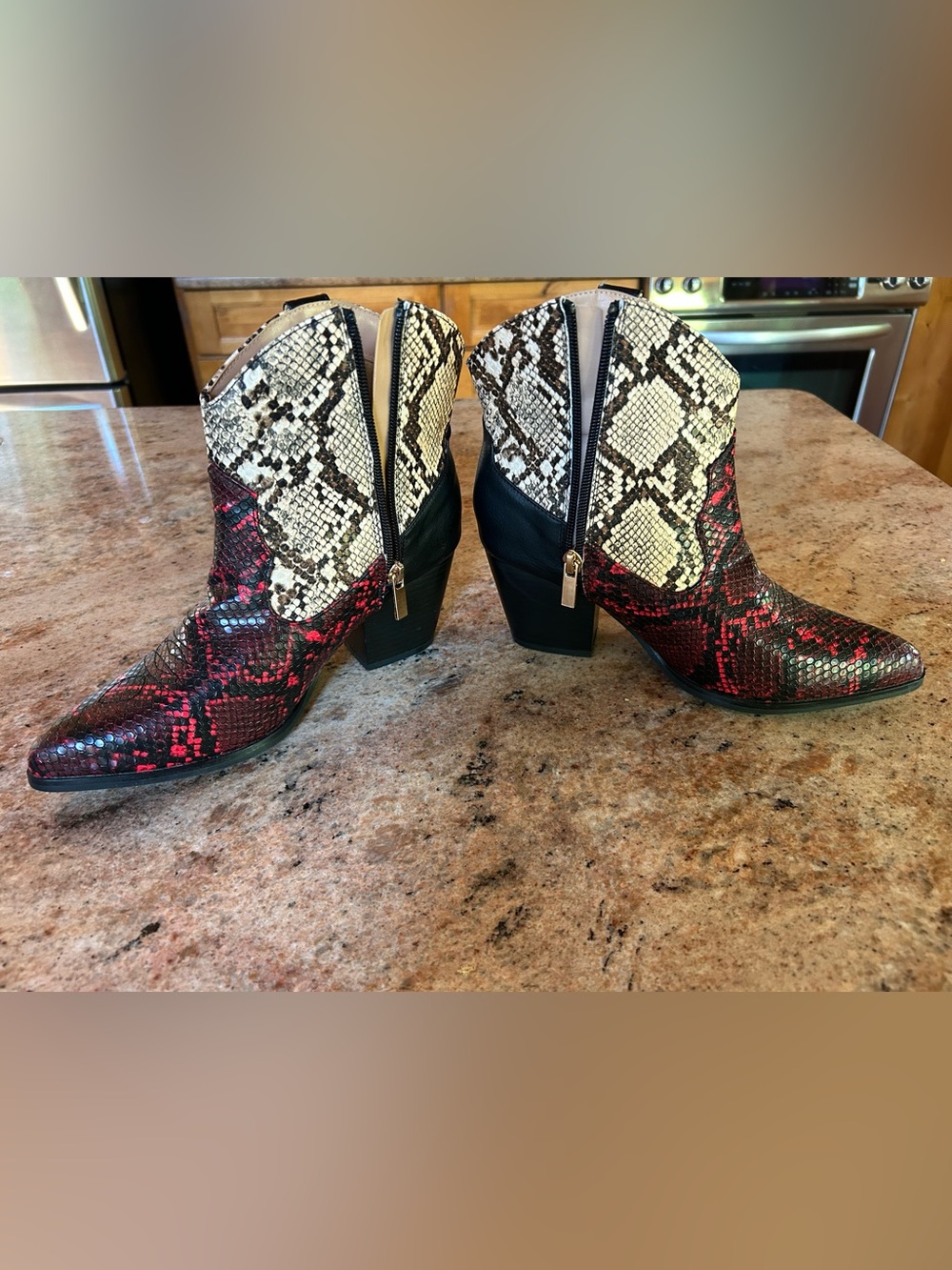 Just Fab Size 5.5 Women’s Juniors Red & Cream Snake-Print Western Ankle Boots